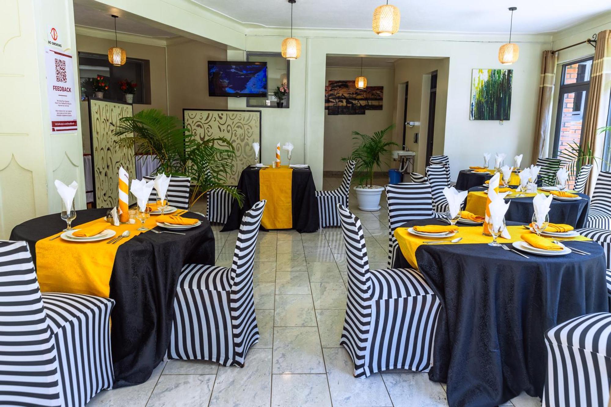 One Click Hotel Kigali Ngoại thất bức ảnh